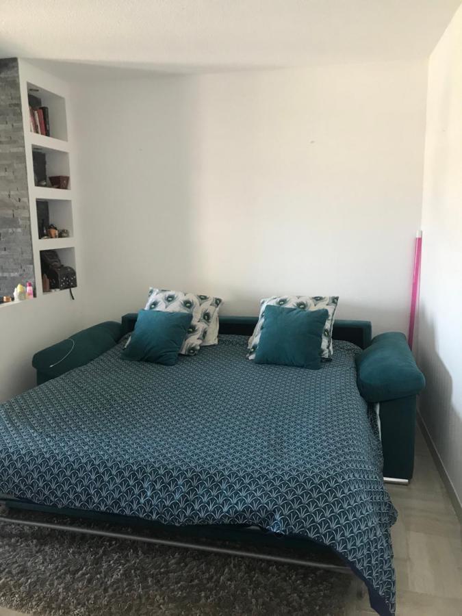 Beau Studio Dans Residence Avec Piscine Et Vue Sur La Ville - 5Min Des Plages Mandelieu エクステリア 写真